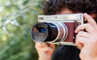 Lomography Launches New Instant Camera
