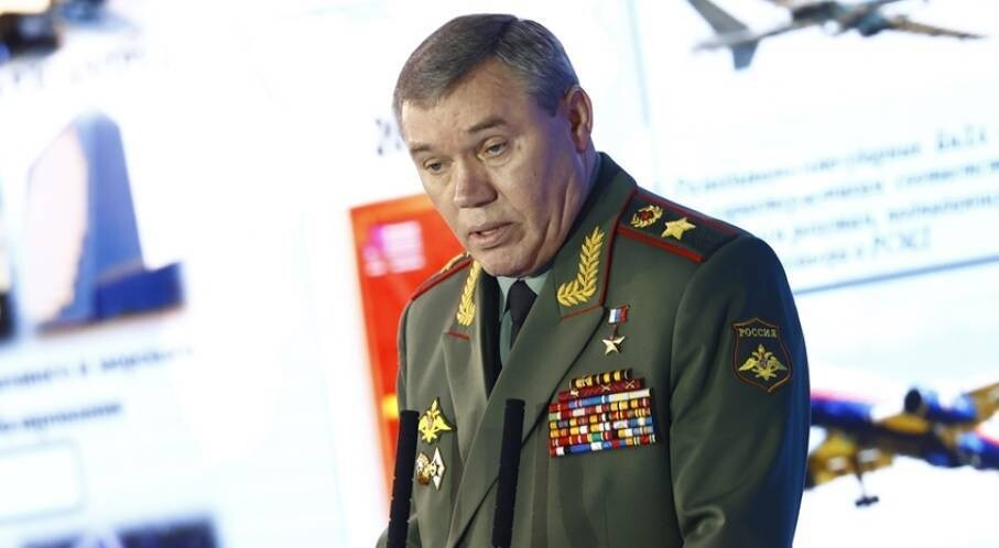 Главнокомандующий российской армией инспектирует войска в Украине