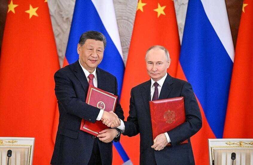 Putin and Xi Jinping Discuss Ukraine Conflict