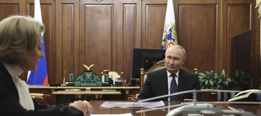 Путин приказывает увеличить численность российских военнослужащих