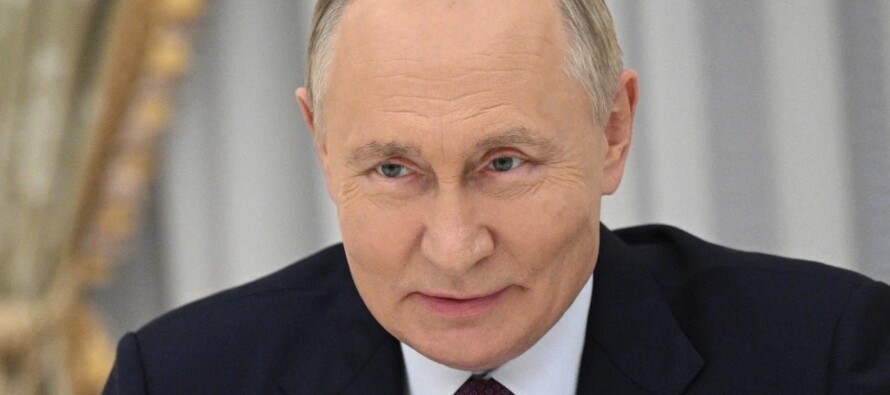 Путин предупреждает о ядерной поддержке в атаках