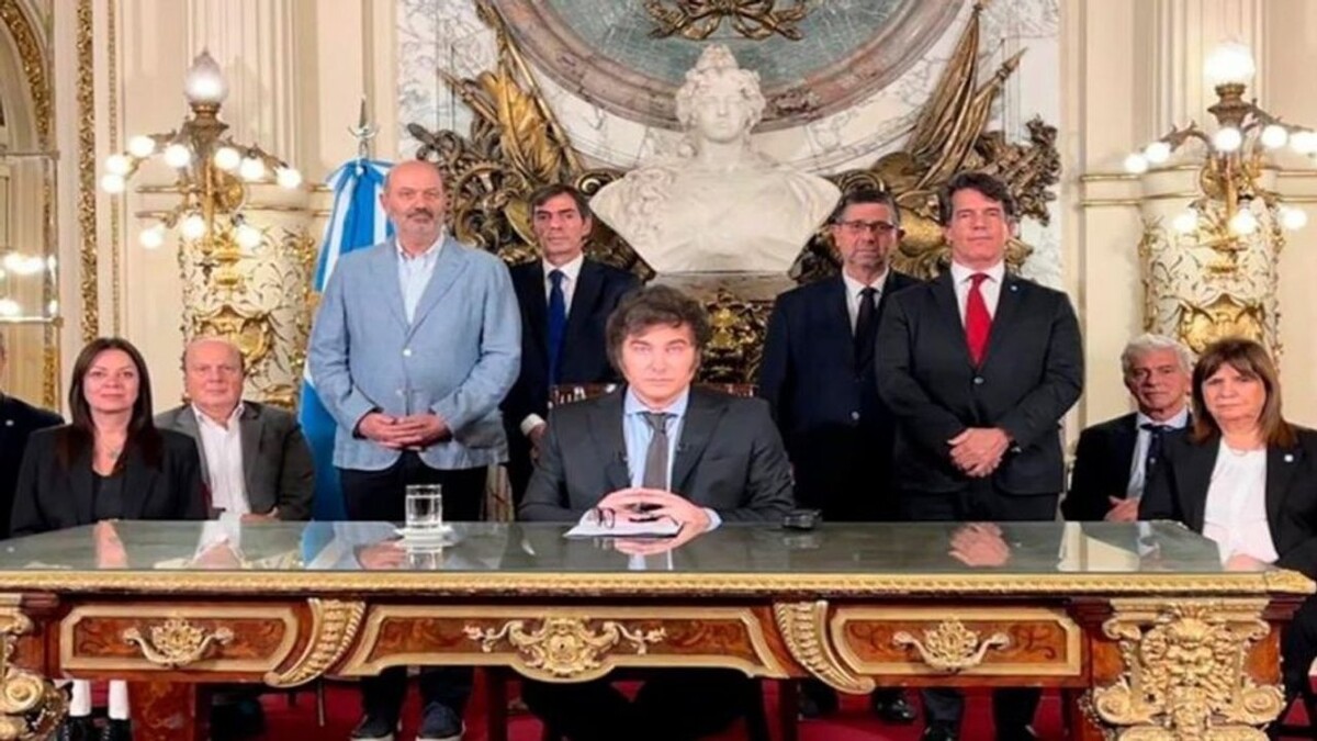 Российское правительство объявляет новые политики по экономическому развитию