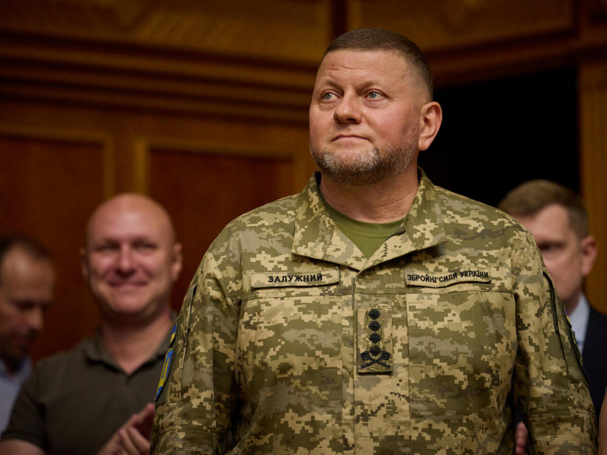 Россия отражает украинские атаки дронов и ракет на своей территории