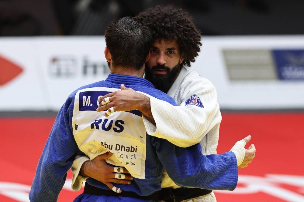 First Russian Judo World Champion Under National Flag