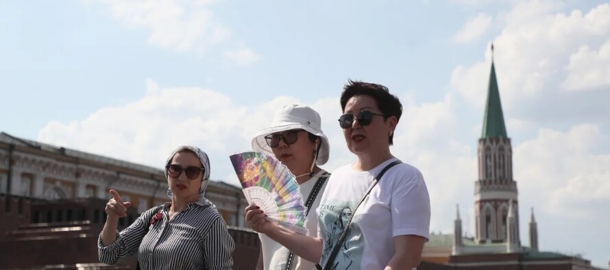 Уникальный теплый сентябрь в России