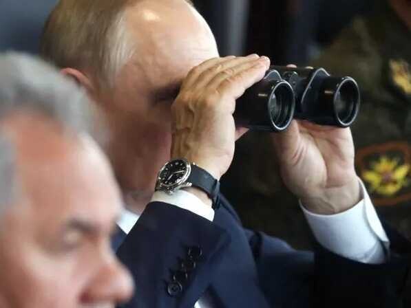 Путин будет наблюдать за крупными военно-морскими учениями из Кремля