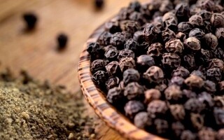 Польза чёрного перца для пищеварения и уровня сахара в крови