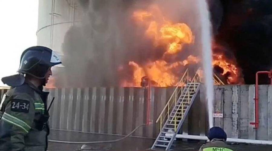 Украинский дрон вызвал пожар на складе нефтепродуктов в Ростове, Южная Россия