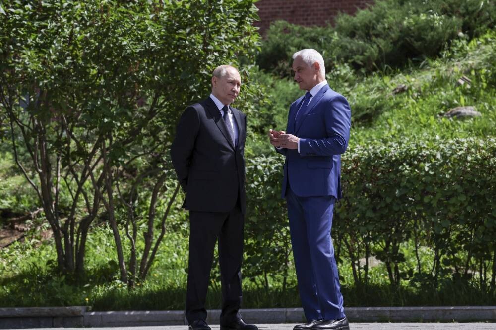 Российский официальный лицо обсуждает потенциальные изменения в ядерной политике