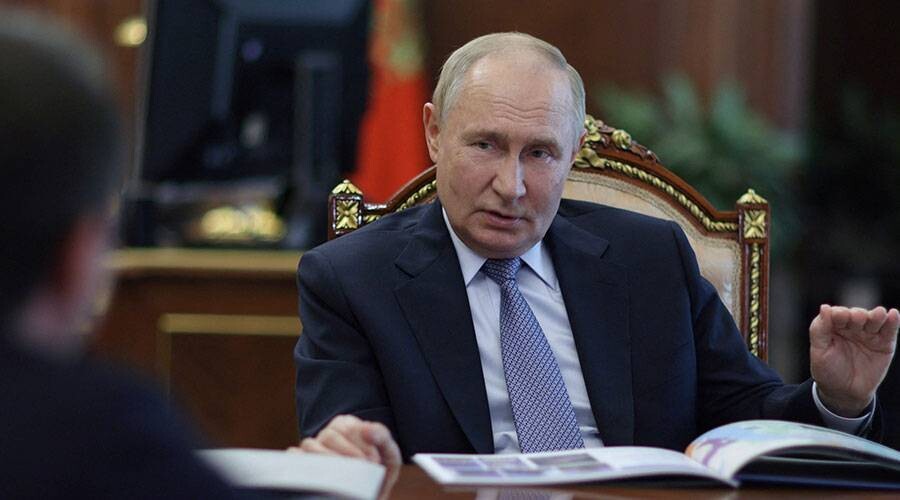 Путин называет украинское вторжение серьезной провокацией