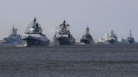 Русский флот проводит крупные военные учения