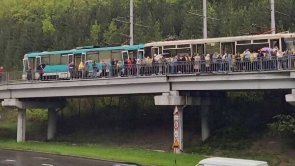 67 пострадавших в результате столкновения трамваев в Кемерово