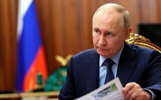 Путин назвал призывы на Западе к войне с Россией истерикой и враньем