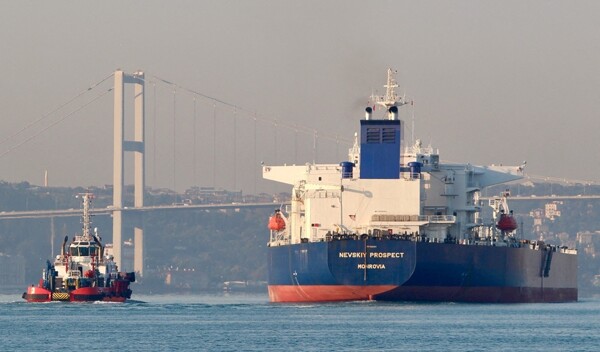 Kremlin Adviser: Global Market Cannot Be Stable Without Russian Oil