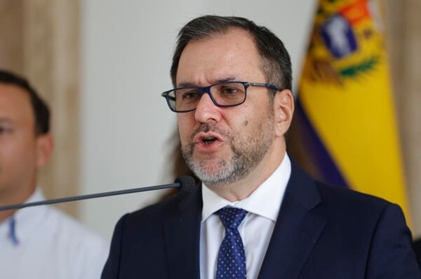 Russia Reaffirms Support for Maduro's Venezuela Amid Crisis