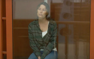 Русско-американка enfrenta 15 лет за измену