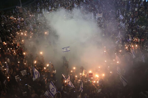 Россия высылает дипломатов на фоне нарастающих напряженностей