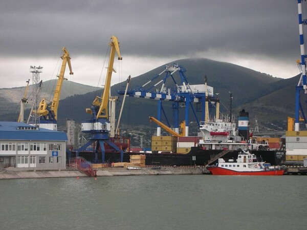 Novorossiysk Port Halts Oil Exports After Drone Attack