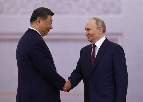Russia and China Strengthen Ties