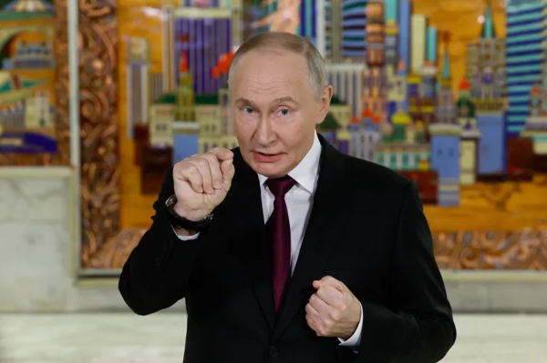 Putin Calls Meeting with US Envoys Extremely Useful