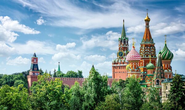Russia's Diversity: Mountains, Deserts, and Palaces