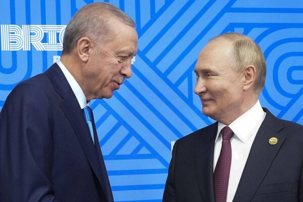 Putin and Erdogan call for ceasefire in Middle East